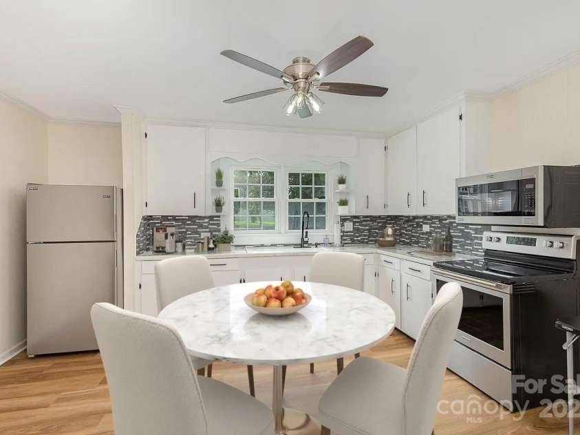 201 Mccubbins Street, Salisbury, NC 28144.  MLS# CAR4196000, YatesRealty ID 9082. 