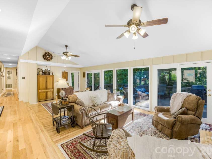 150 Stratford Place, Salisbury, NC 28144.  MLS# CAR4365399, YatesRealty ID 9083. 