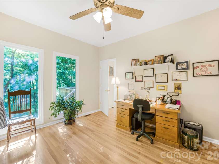 150 Stratford Place, Salisbury, NC 28144.  MLS# CAR4365399, YatesRealty ID 9083. 