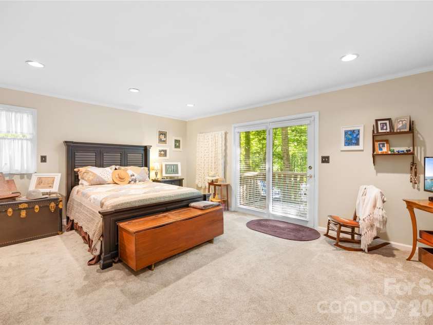150 Stratford Place, Salisbury, NC 28144.  MLS# CAR4365399, YatesRealty ID 9083. 