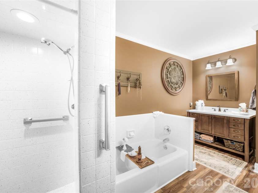 150 Stratford Place, Salisbury, NC 28144.  MLS# CAR4365399, YatesRealty ID 9083. 