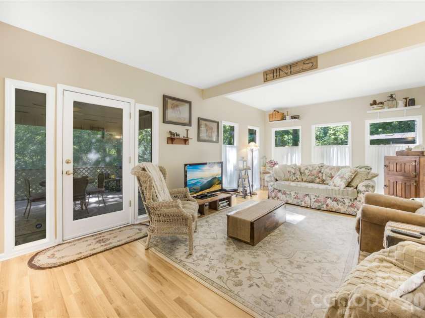 150 Stratford Place, Salisbury, NC 28144.  MLS# CAR4365399, YatesRealty ID 9083. 