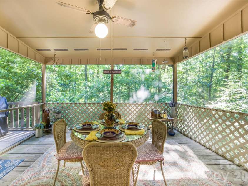 150 Stratford Place, Salisbury, NC 28144.  MLS# CAR4365399, YatesRealty ID 9083. 