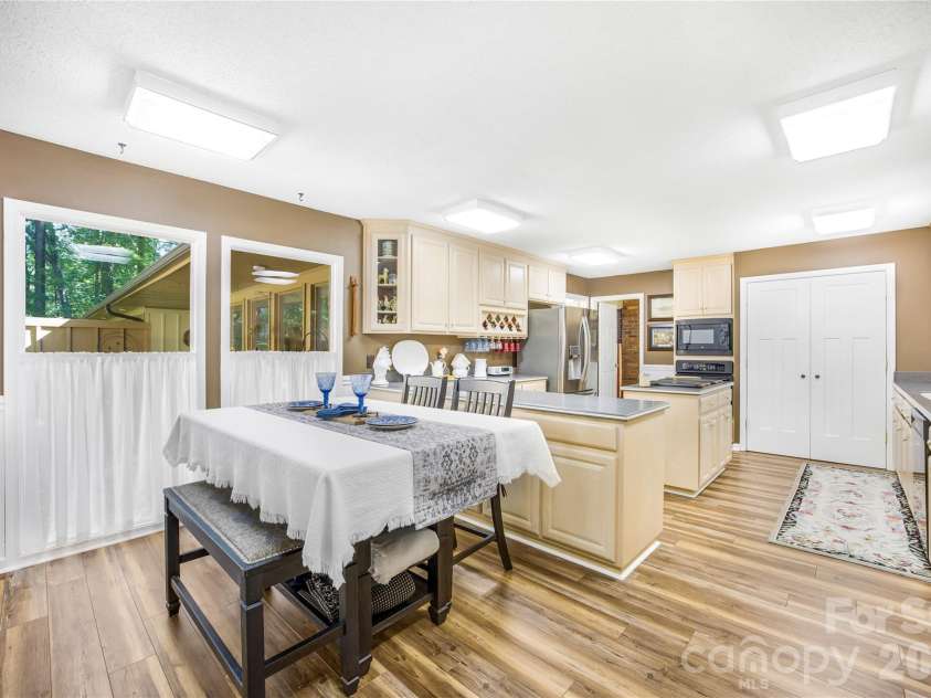 150 Stratford Place, Salisbury, NC 28144.  MLS# CAR4365399, YatesRealty ID 9083. 
