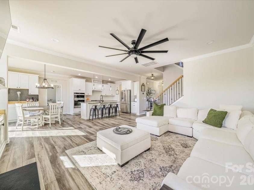 18905 Bankhead Road, Charlotte, NC 28278.  MLS# CAR4346580, YatesRealty ID 9084. 