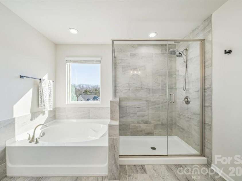 18905 Bankhead Road, Charlotte, NC 28278.  MLS# CAR4346580, YatesRealty ID 9084. 