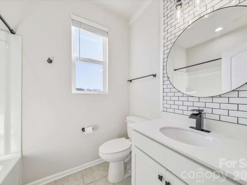 18905 Bankhead Road, Charlotte, NC 28278.  MLS# CAR4346580, YatesRealty ID 9084. 