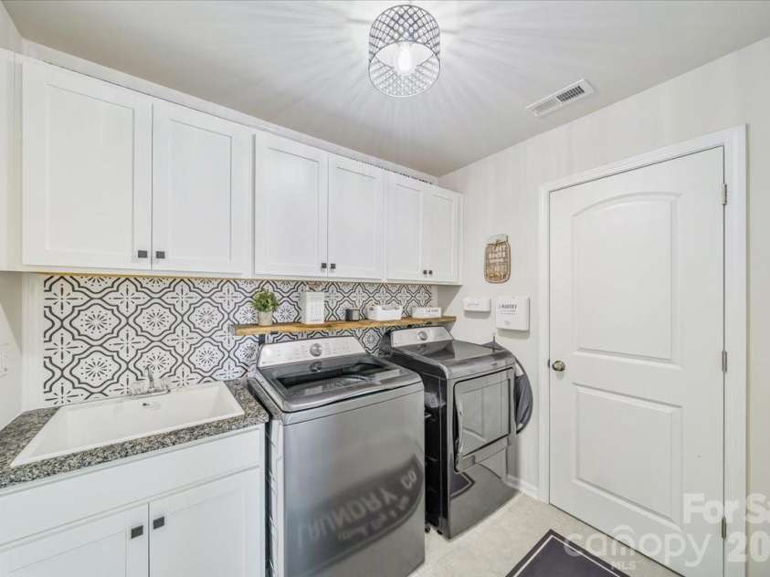 18905 Bankhead Road, Charlotte, NC 28278.  MLS# CAR4346580, YatesRealty ID 9084. 
