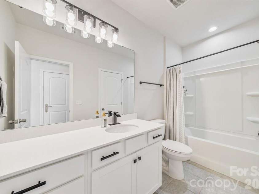 18905 Bankhead Road, Charlotte, NC 28278.  MLS# CAR4346580, YatesRealty ID 9084. 