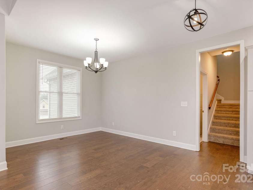 76 Tryon View Drive, Flat Rock, NC 28731.  MLS# CAR4252412, YatesRealty ID 9084. 