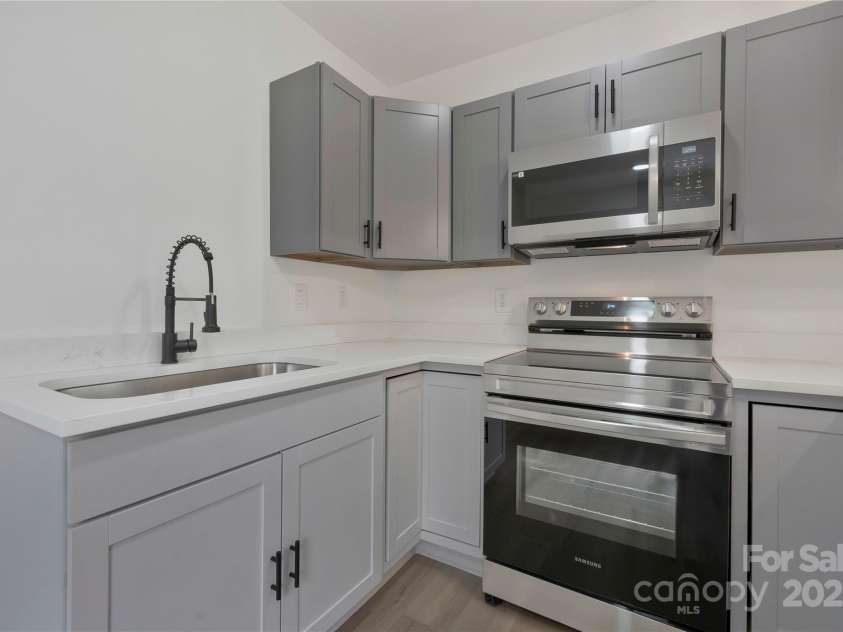 345 Grice Street, Shelby, NC 28150.  MLS# CAR4227254, YatesRealty ID 9086. 