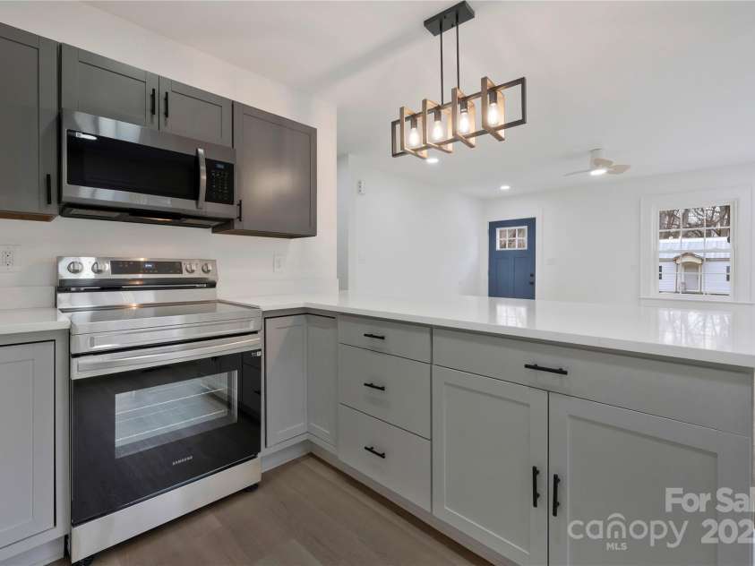 345 Grice Street, Shelby, NC 28150.  MLS# CAR4227254, YatesRealty ID 9086. Don't Miss Out On Your New Home w/ Modern Finishes in Prime Location!