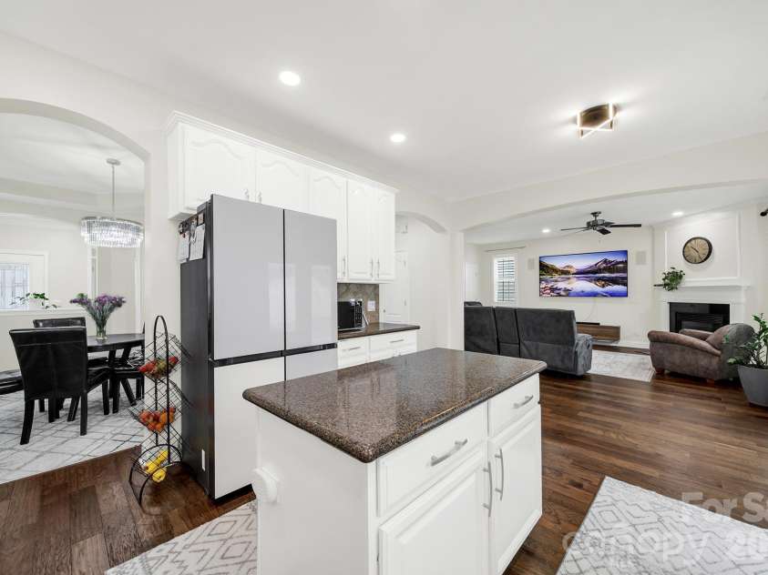 10416 Alvarado Way, Charlotte, NC 28277.  MLS# CAR4342217, YatesRealty ID 9089. 