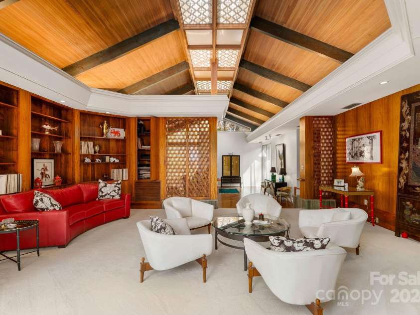 2850 Galsworthy Drive, Winston Salem, NC 27106.  MLS# CAR4202756, YatesRealty ID 909. 