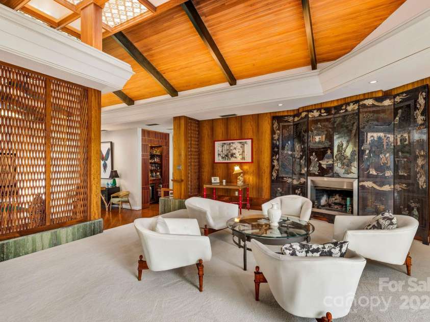 2850 Galsworthy Drive, Winston Salem, NC 27106.  MLS# CAR4202756, YatesRealty ID 909. 