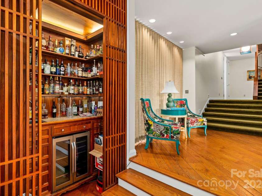 2850 Galsworthy Drive, Winston Salem, NC 27106.  MLS# CAR4202756, YatesRealty ID 909. 