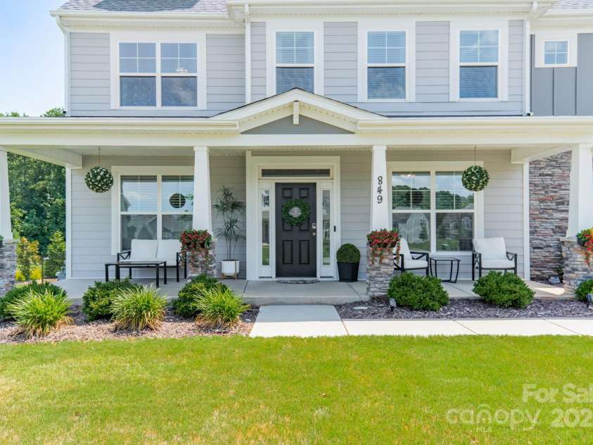 849 Yucatan Drive, Waxhaw, NC 28173.  MLS# CAR4281453, YatesRealty ID 909. Front Porch
