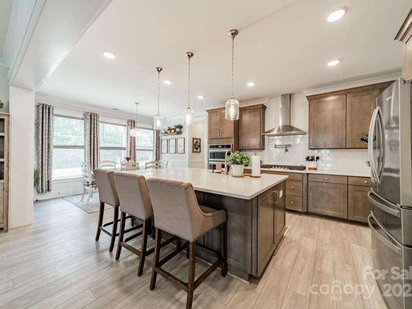 849 Yucatan Drive, Waxhaw, NC 28173.  MLS# CAR4281453, YatesRealty ID 909. Kitchen & breakfast nook