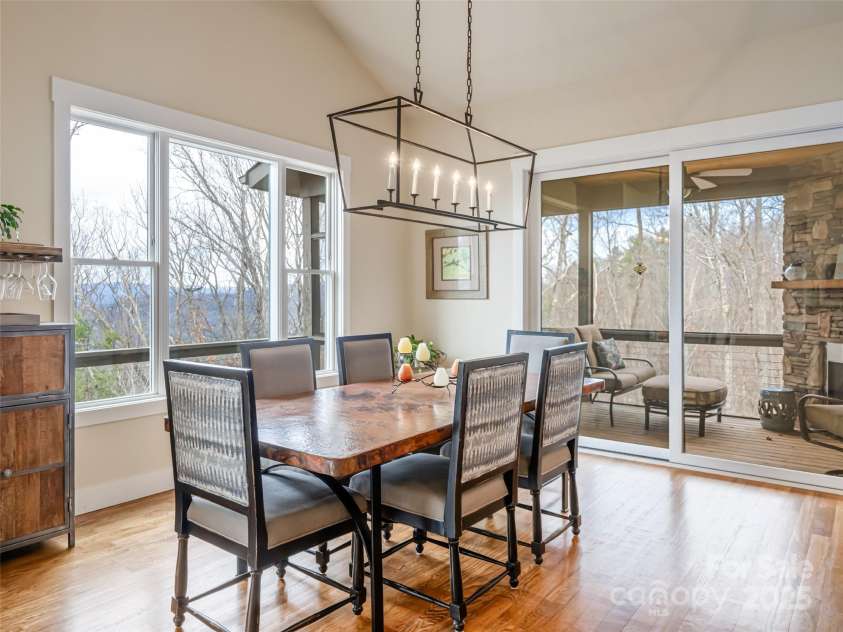 21 Alta Citta Lane, Asheville, NC 28804.  MLS# CAR4241580, YatesRealty ID 9090. 