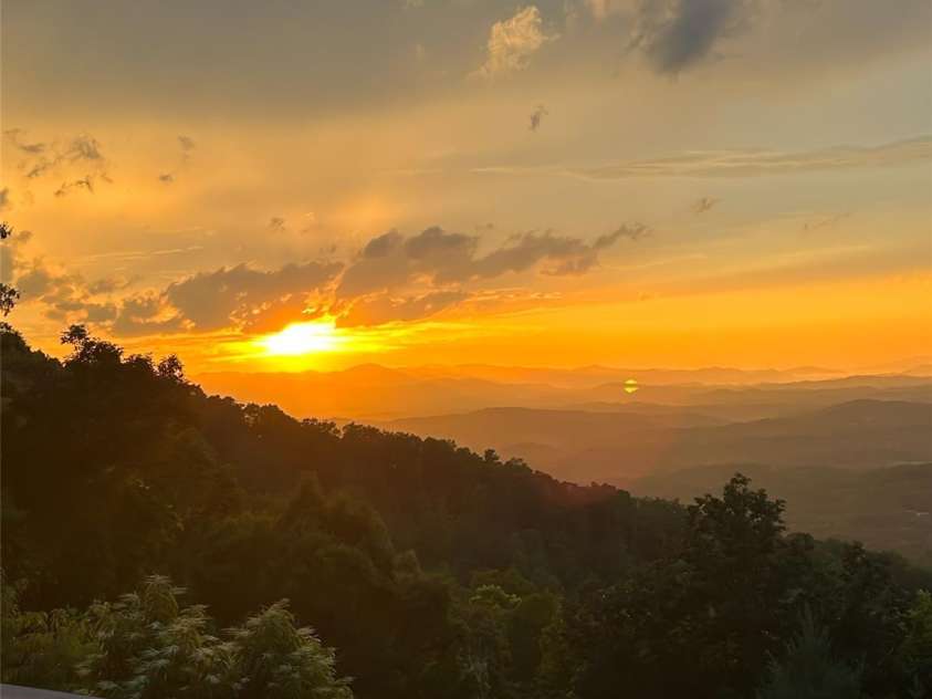 21 Alta Citta Lane, Asheville, NC 28804.  MLS# CAR4241580, YatesRealty ID 9090. Ever-changing sunsets and views