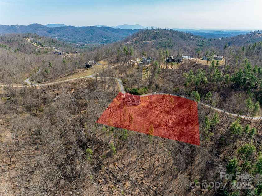 21 Alta Citta Lane, Asheville, NC 28804.  MLS# CAR4241580, YatesRealty ID 9090. Oversized 1.31 acres