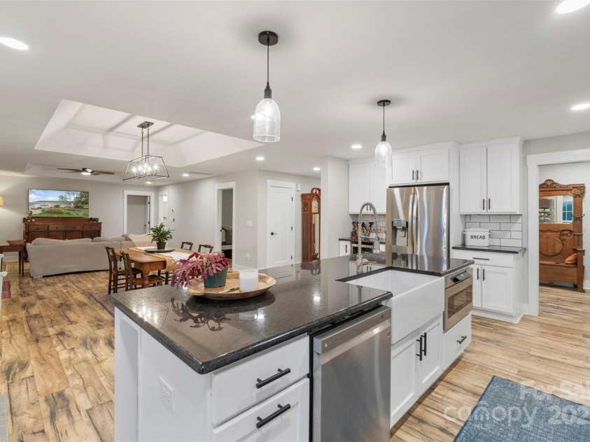 207 Blythe Mill Road, Waxhaw, NC 28173.  MLS# CAR4246156, YatesRealty ID 9092. 