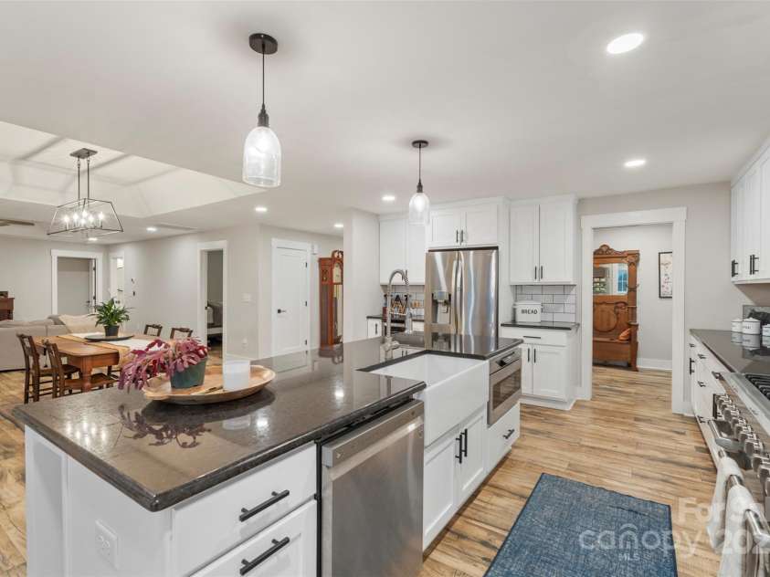 207 Blythe Mill Road, Waxhaw, NC 28173.  MLS# CAR4246156, YatesRealty ID 9092. 