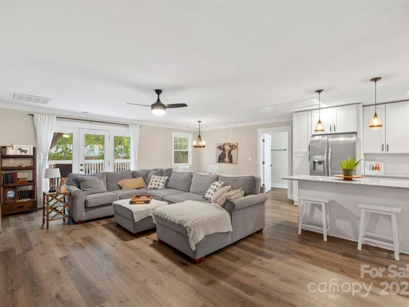 207 Blythe Mill Road, Waxhaw, NC 28173.  MLS# CAR4246156, YatesRealty ID 9092. Apartment