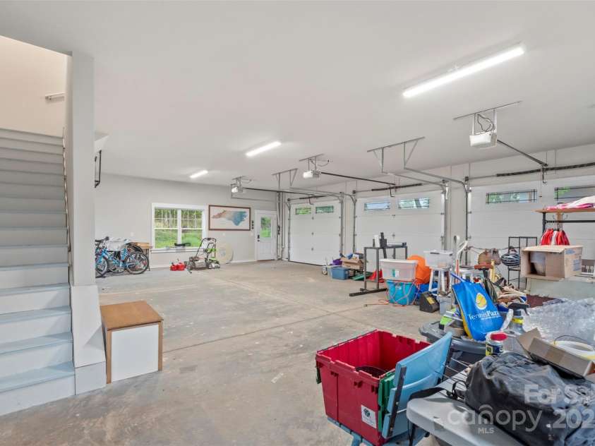 207 Blythe Mill Road, Waxhaw, NC 28173.  MLS# CAR4246156, YatesRealty ID 9092. Garage