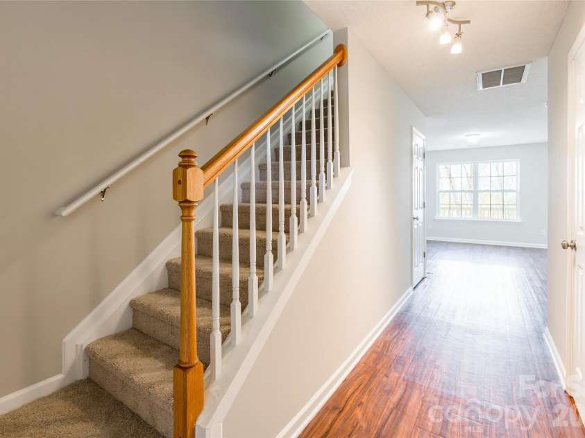 3167 Caldwell Ridge Parkway, Charlotte, NC 28213.  MLS# CAR4359979, YatesRealty ID 9093. 
