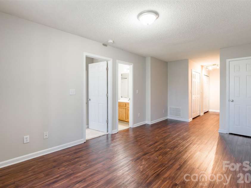 3167 Caldwell Ridge Parkway, Charlotte, NC 28213.  MLS# CAR4359979, YatesRealty ID 9093. 