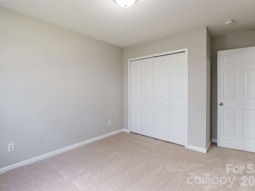 3167 Caldwell Ridge Parkway, Charlotte, NC 28213.  MLS# CAR4359979, YatesRealty ID 9093. 