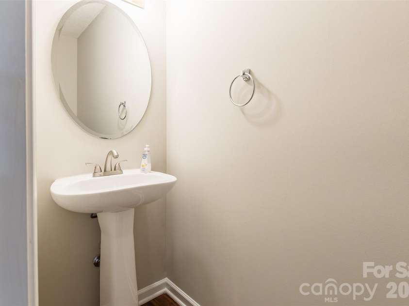 3167 Caldwell Ridge Parkway, Charlotte, NC 28213.  MLS# CAR4359979, YatesRealty ID 9093. Half bath on Main