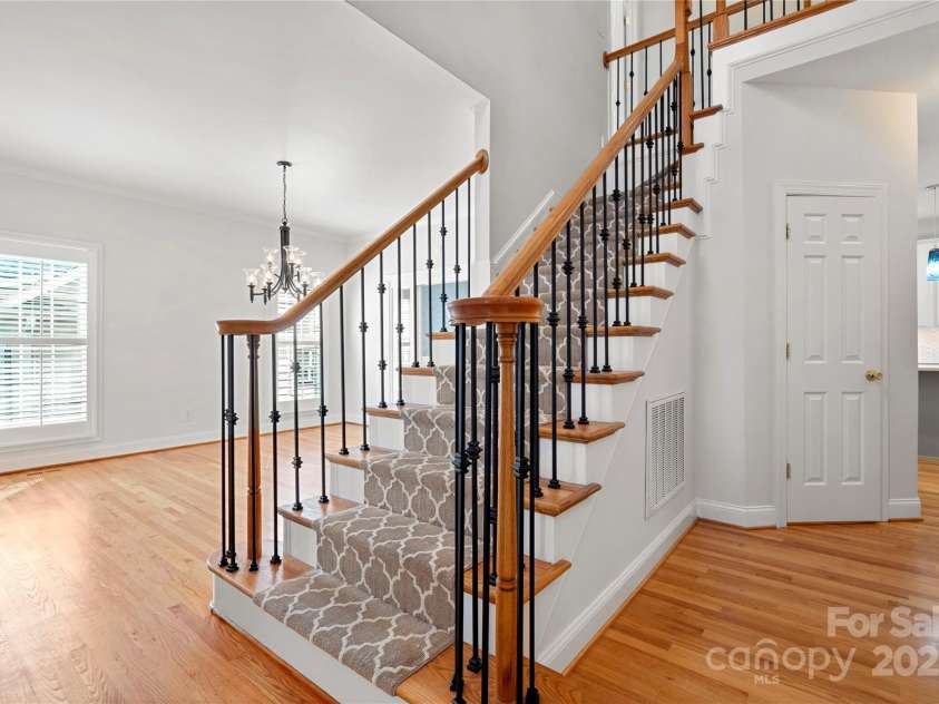 6201 Creola Road, Charlotte, NC 28270.  MLS# CAR4247249, YatesRealty ID 9093. 