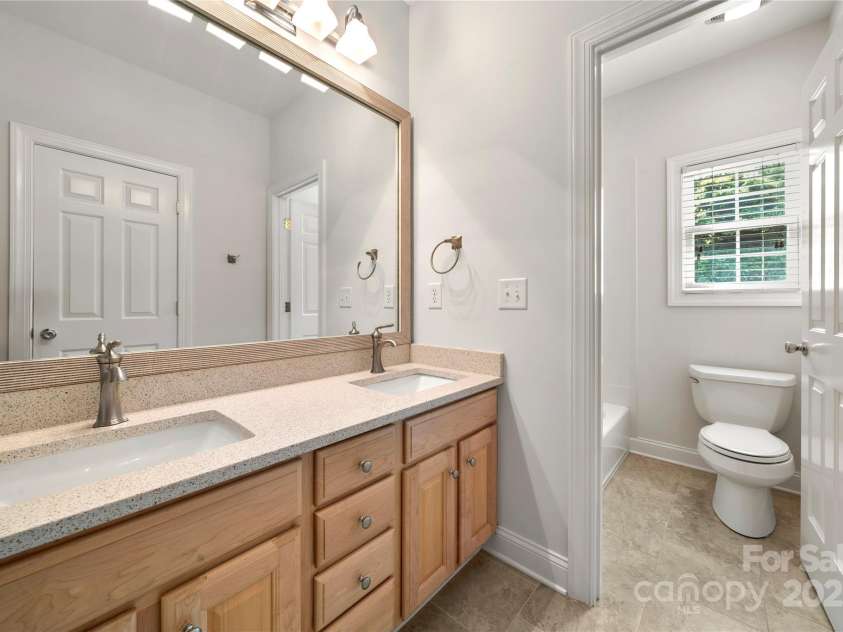6201 Creola Road, Charlotte, NC 28270.  MLS# CAR4247249, YatesRealty ID 9093. 