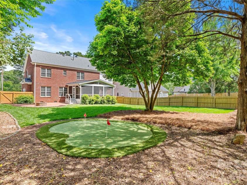 6201 Creola Road, Charlotte, NC 28270.  MLS# CAR4247249, YatesRealty ID 9093. Putting Green