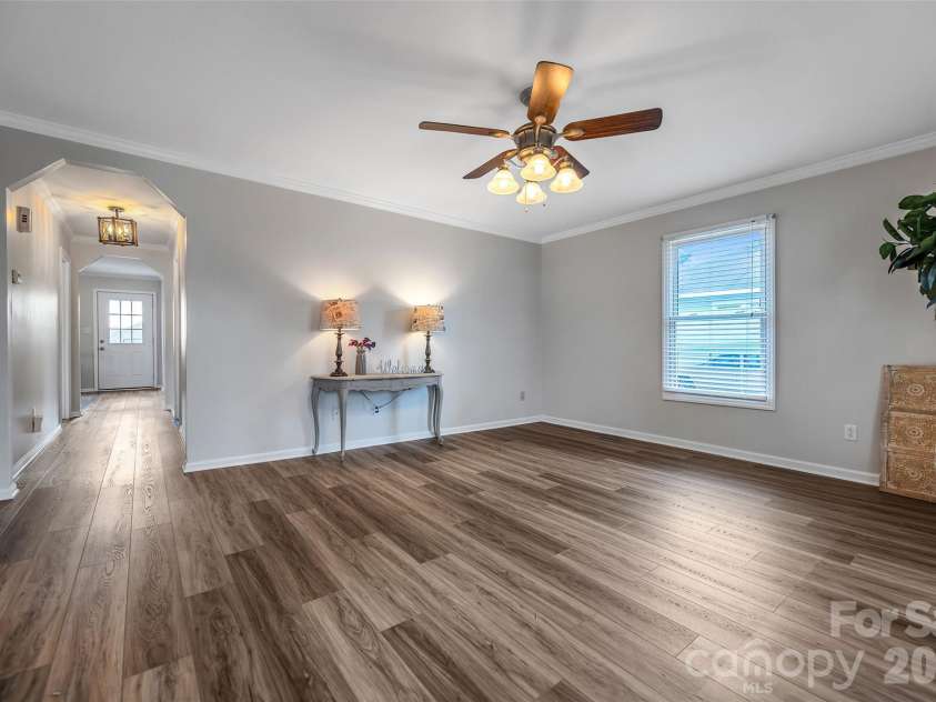 399 Woodlawn Street, Belmont, NC 28012.  MLS# CAR4318892, YatesRealty ID 9094. 