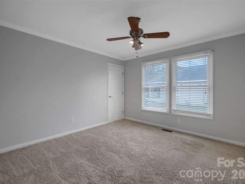 399 Woodlawn Street, Belmont, NC 28012.  MLS# CAR4318892, YatesRealty ID 9094. 