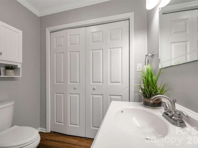 399 Woodlawn Street, Belmont, NC 28012.  MLS# CAR4318892, YatesRealty ID 9094. 