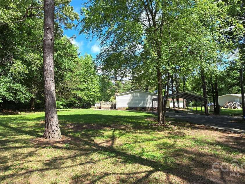 307 Aquarius Drive, Clover, SC 29710.  MLS# CAR4251663, YatesRealty ID 9095. 