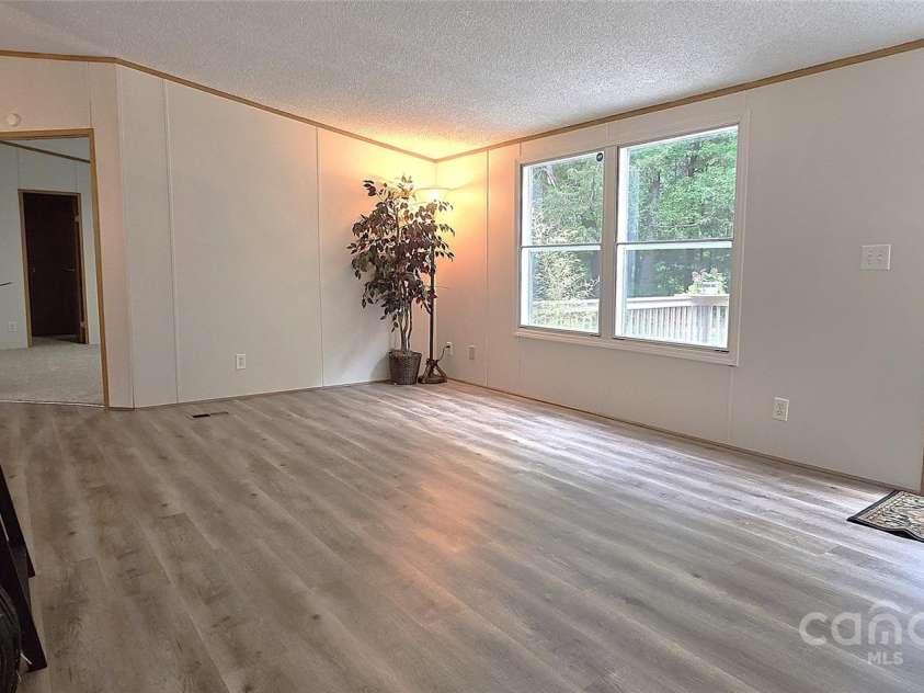 307 Aquarius Drive, Clover, SC 29710.  MLS# CAR4251663, YatesRealty ID 9095. 