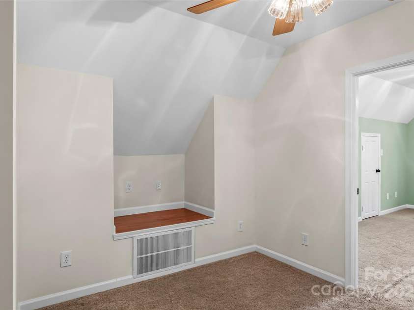 406 29th Street, Kannapolis, NC 28083.  MLS# CAR4228931, YatesRealty ID 9096. 