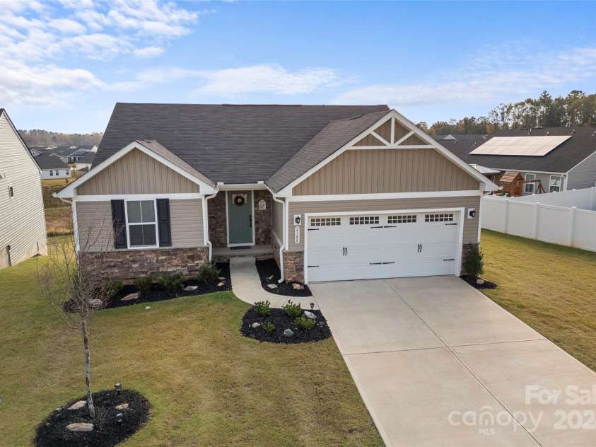 2188 Wexley Drive, Boiling Springs, SC 29316.  MLS# CAR4197448, YatesRealty ID 9097. 