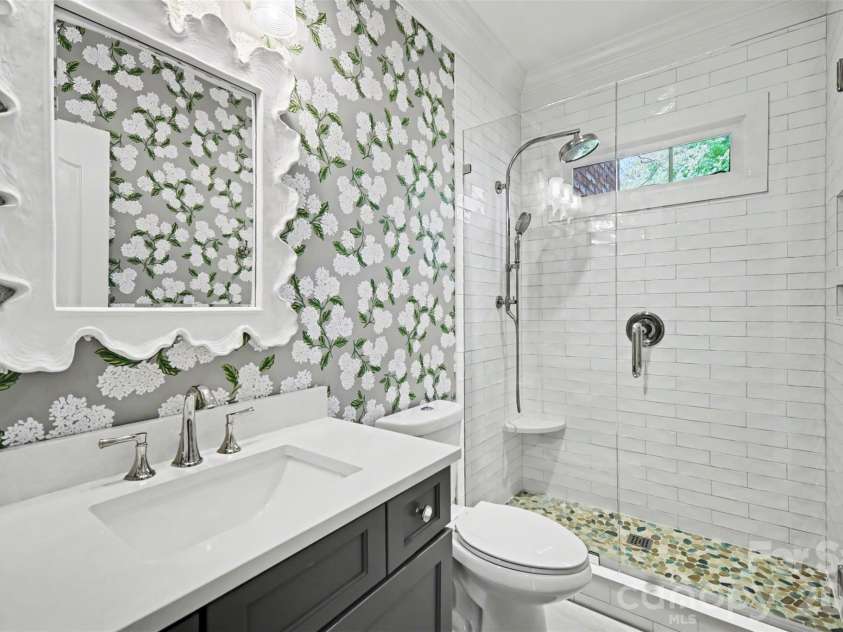 8904 Magnolia Heights Court, Charlotte, NC 28270.  MLS# CAR4362785, YatesRealty ID 9097. Main level full bath