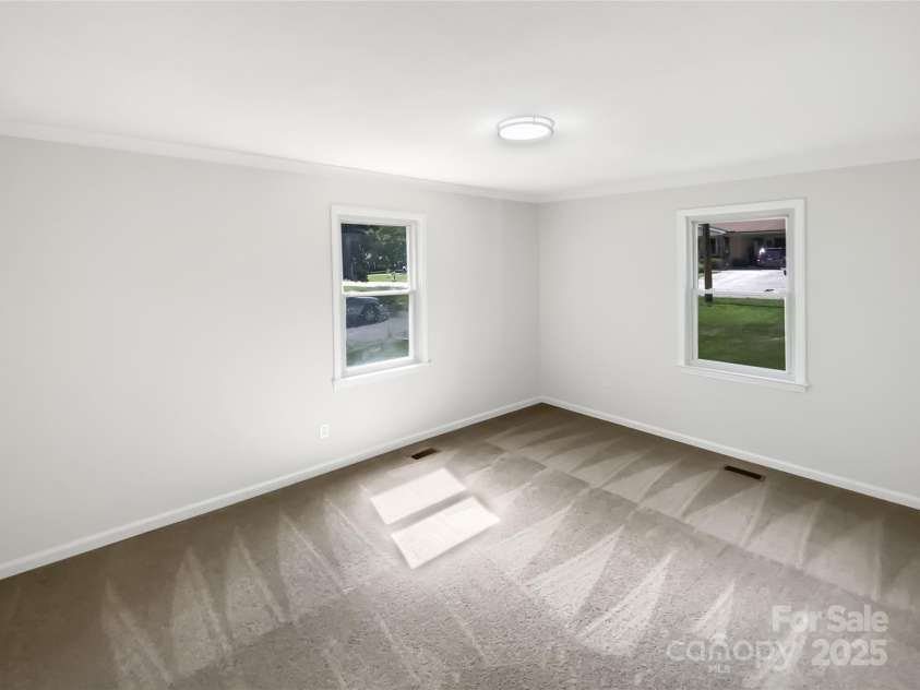 301 Briarcliff Drive, Kannapolis, NC 28081.  MLS# CAR4288745, YatesRealty ID 9098. 