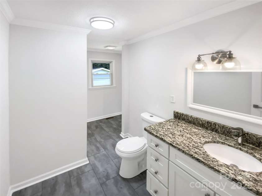 301 Briarcliff Drive, Kannapolis, NC 28081.  MLS# CAR4288745, YatesRealty ID 9098. 