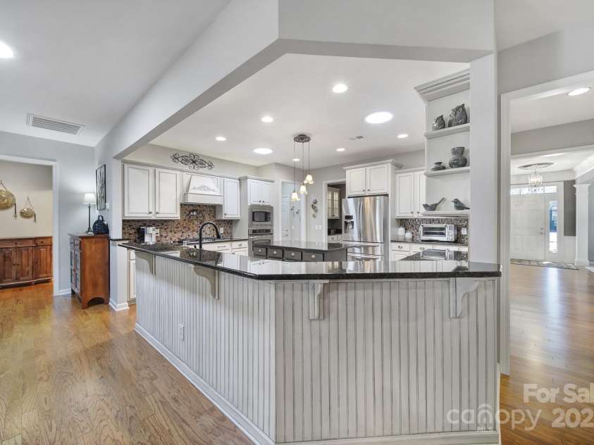 9332 Whistling Straits Drive, Fort Mill, SC 29707.  MLS# CAR4227335, YatesRealty ID 9098. 