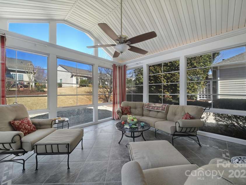 9332 Whistling Straits Drive, Fort Mill, SC 29707.  MLS# CAR4227335, YatesRealty ID 9098. 