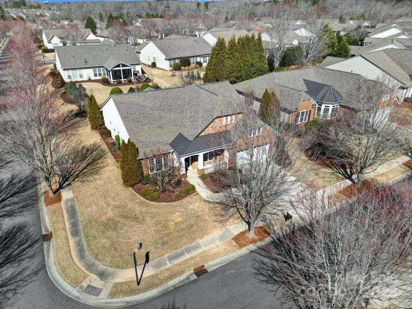 9332 Whistling Straits Drive, Fort Mill, SC 29707.  MLS# CAR4227335, YatesRealty ID 9098. 