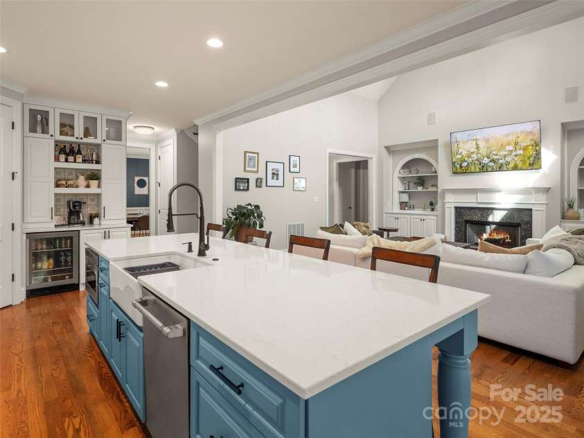 76 King Heights Drive, Fletcher, NC 28732.  MLS# CAR4245183, YatesRealty ID 9099. Great for enterataing